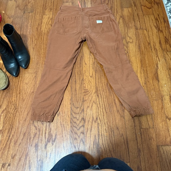 REI Trailsmith Brown Cargo Joggers - Picture 4 of 5
